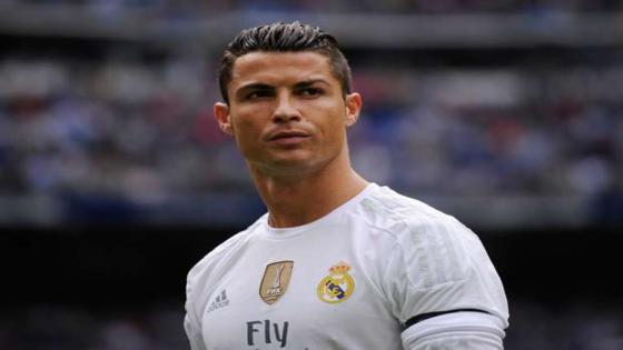 رئيس ريال مدريد السابق يلمح إلى إنتقال كريستيانو رونالدو إلى سان جيرمان