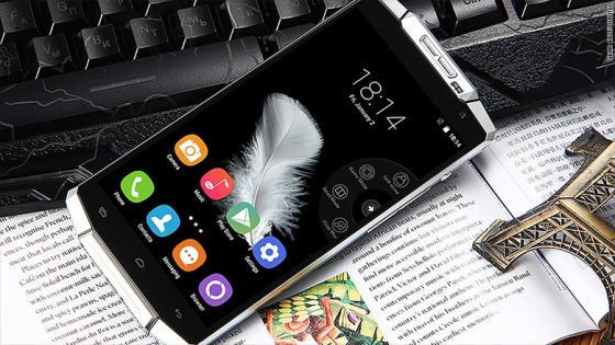 Oukitel K10000 هاتف ذكي يمكن أن تبقى بطاريته لمدة 15 يوماً